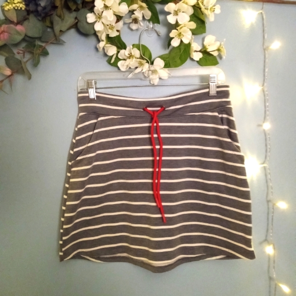 EUC: cute skirt *See measurements*